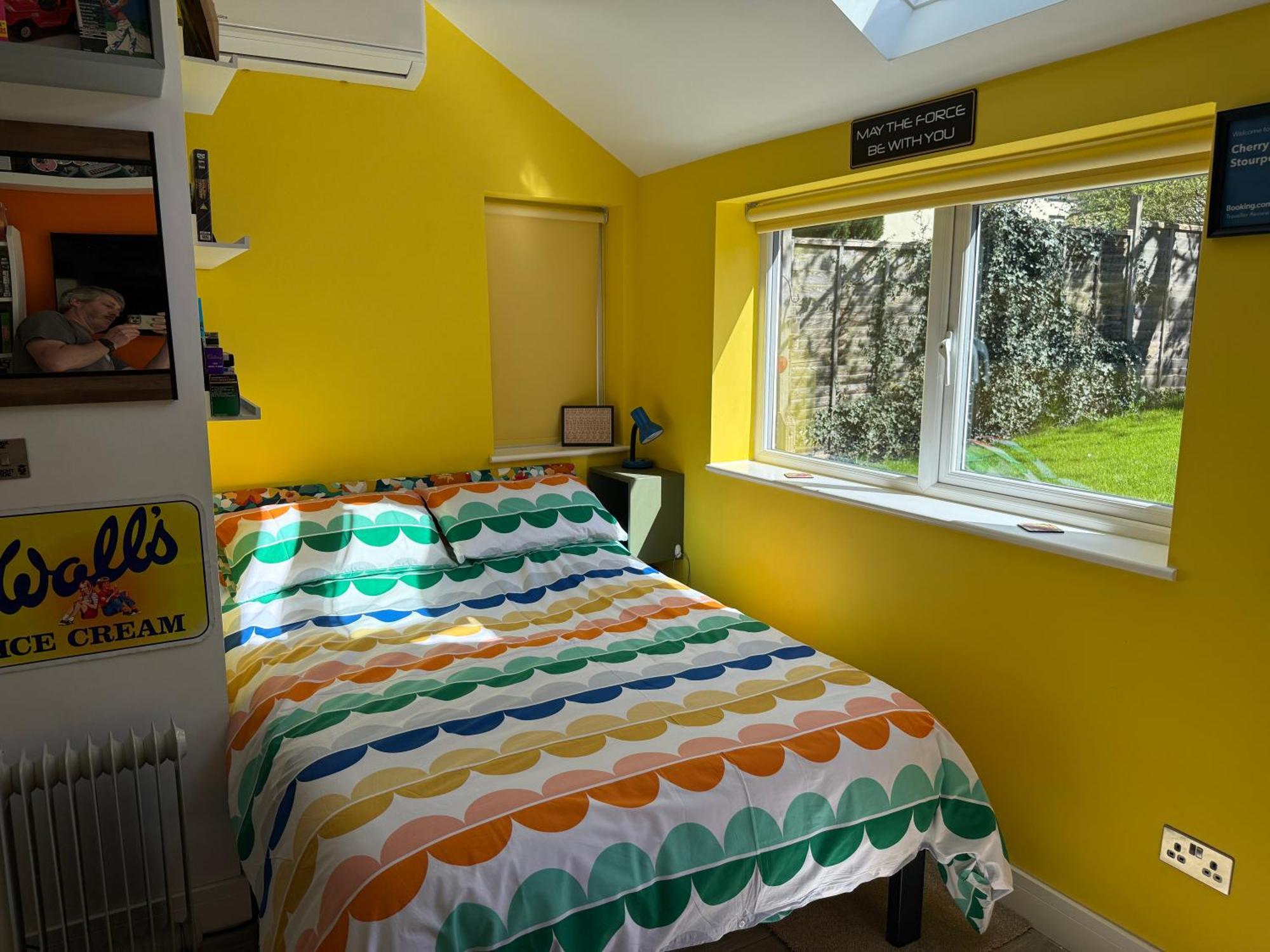 Cherry Retro Stay, Stourport-on-Severn